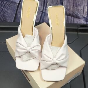Kayleen White High Heel Shoes Size 10 New Nwt